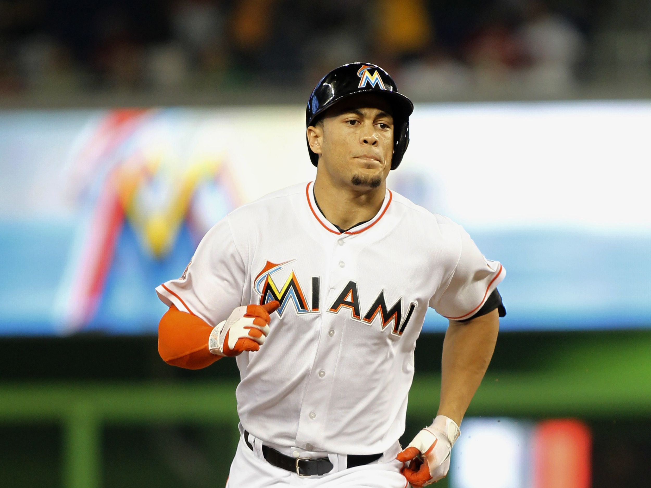 Marlins slugger Giancarlo Stanton emerges from crowded field to win tight  MVP race – BBWAA