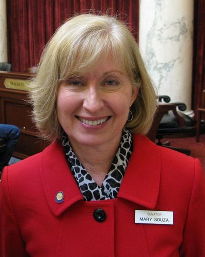 Idaho Sen. Mary Souza (Betsy Russell)