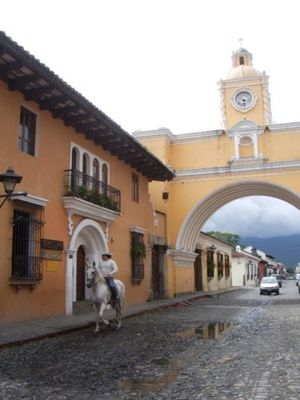 This arch in Antigua is a well-known landmark. Photo courtesy of www.travelpod.com (Andrea Shearer)