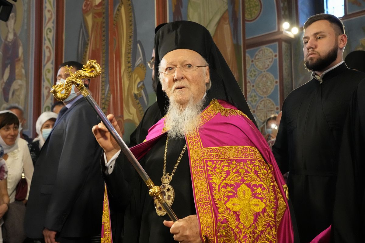 Ecumenical Patriarch Bartholomew I, blesses parishioners in the Mikhailovsky Zlatoverkhy Cathedral (St. Michael