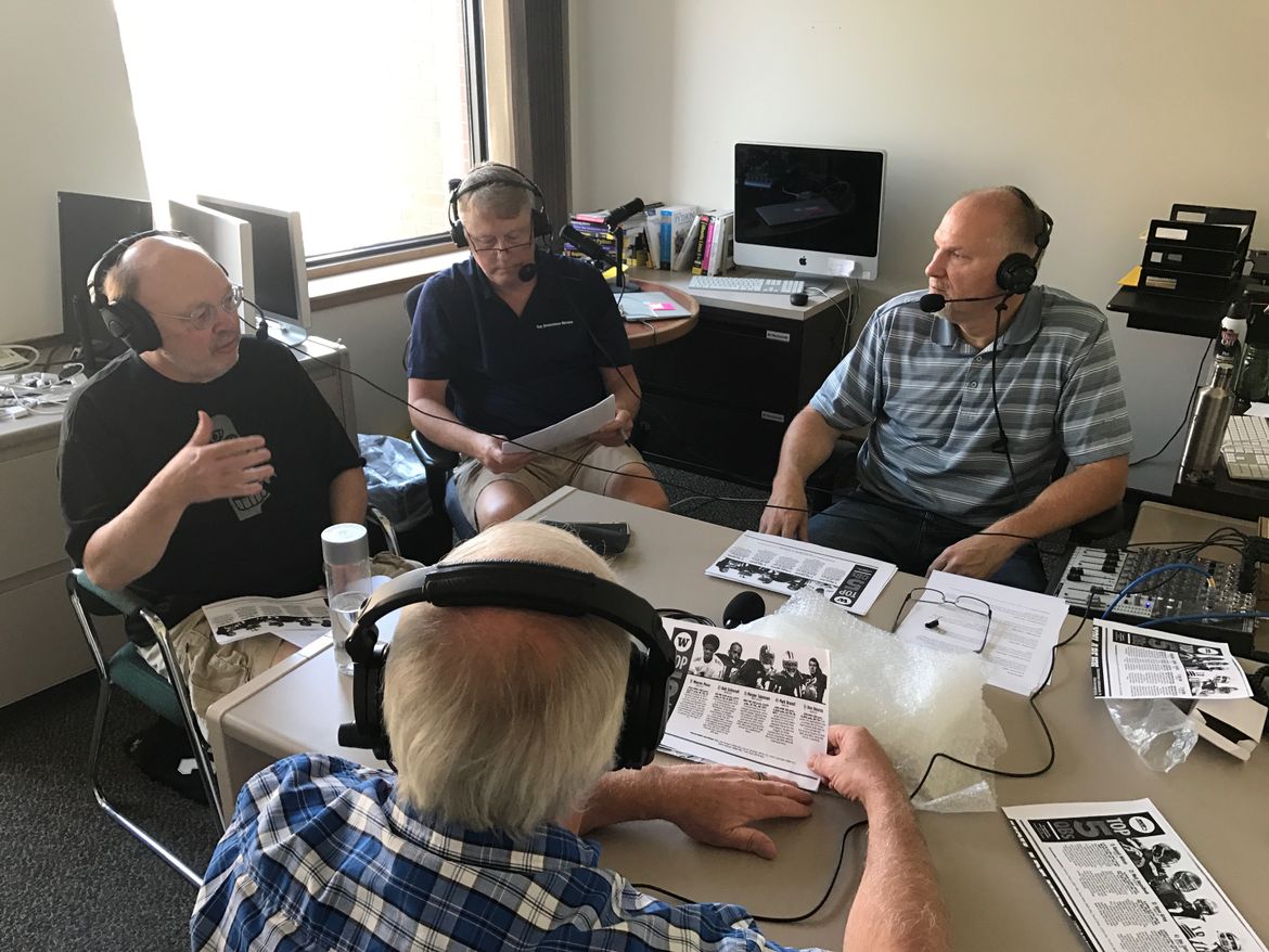 Debate on The S-R's five best QBs series