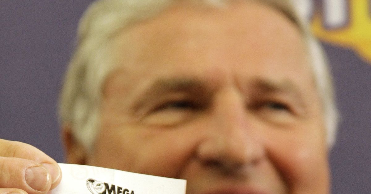 illinois mega millions winner introduced  spokesman review