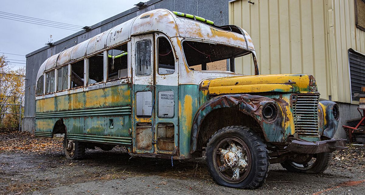 Bus 142 upon its arrival at the University of Alaska Museum of the North in Fairbanks.  (Roger Topp, UAMN Photo.)