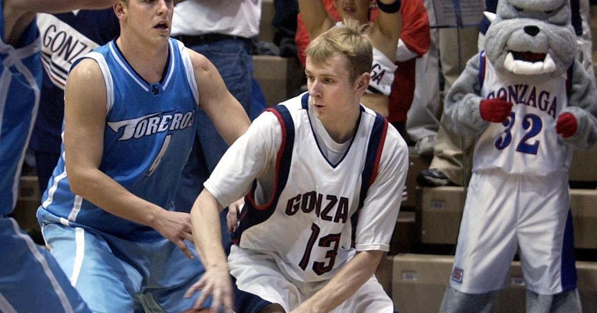 Former Zag Stephen Gentry returns as Gonzaga basketball's director of  operations