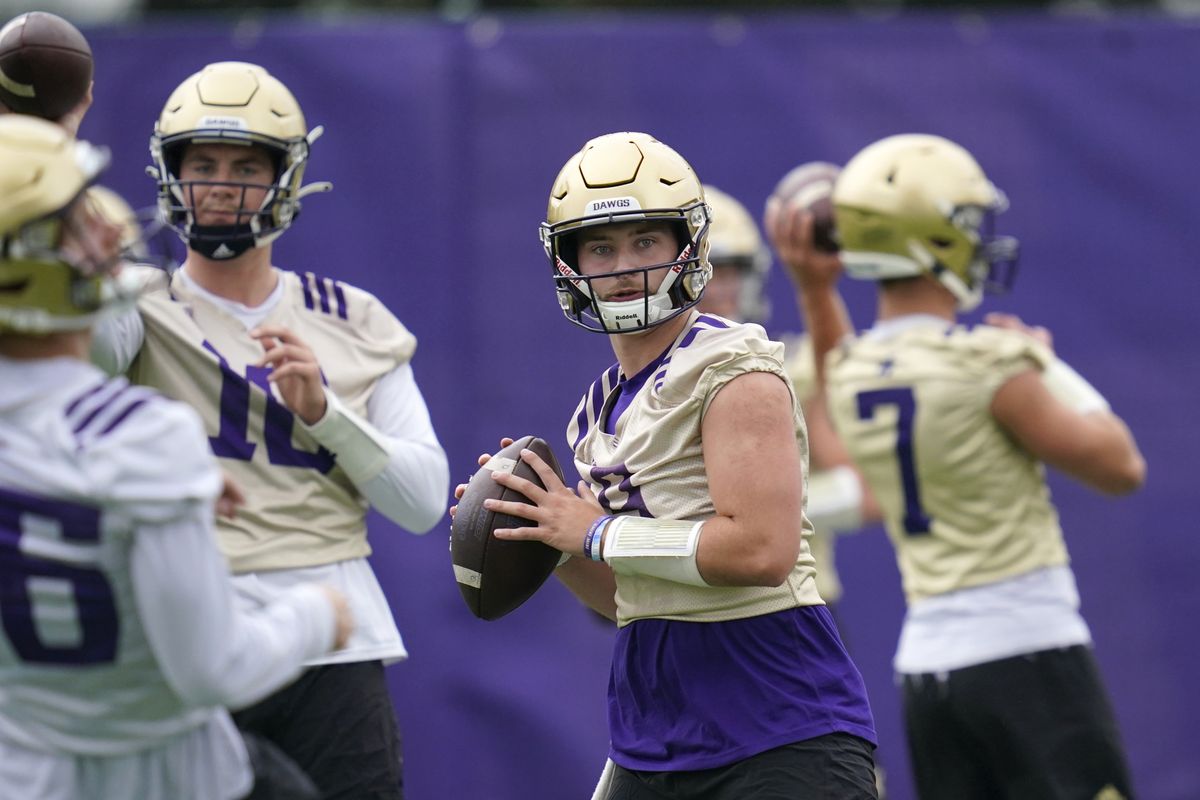 washington huskies football uniforms 2021