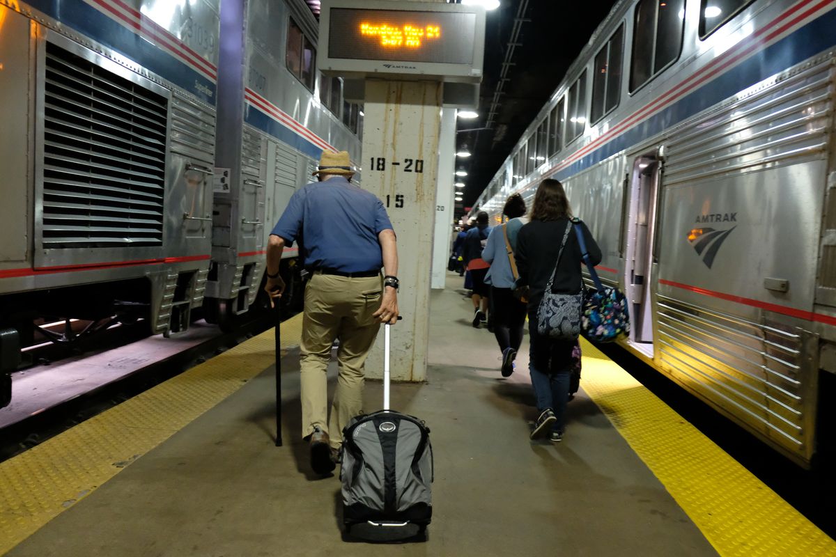 Passengers disembark the Amtrak in Chicago.  (ORION DONOVAN-SMITH/THE SPOKESMAN-REVIEW)