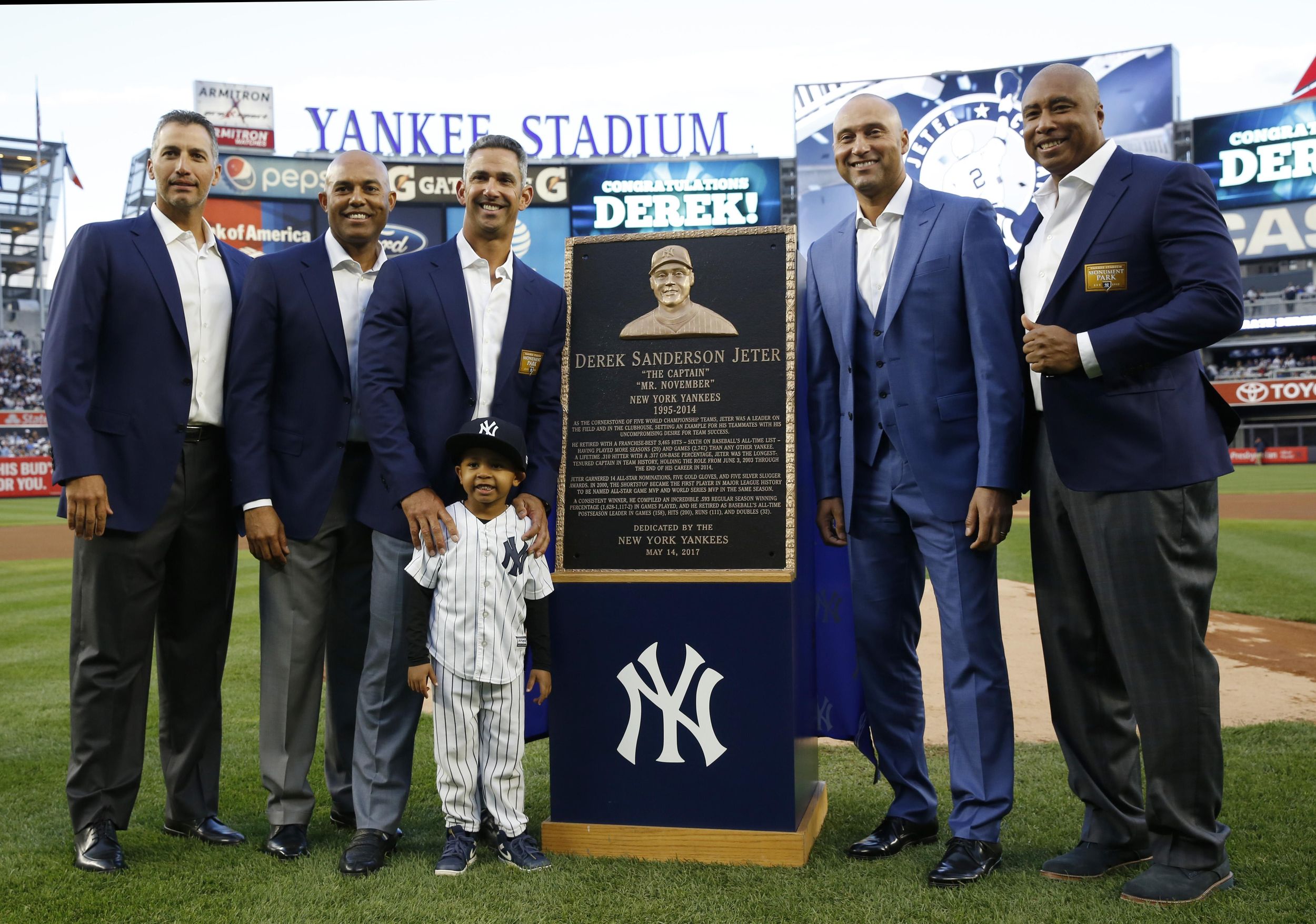 Derek Jeters No 2 Retired By Yankees Monument Park Plaque Unveiled The Spokesman Review
