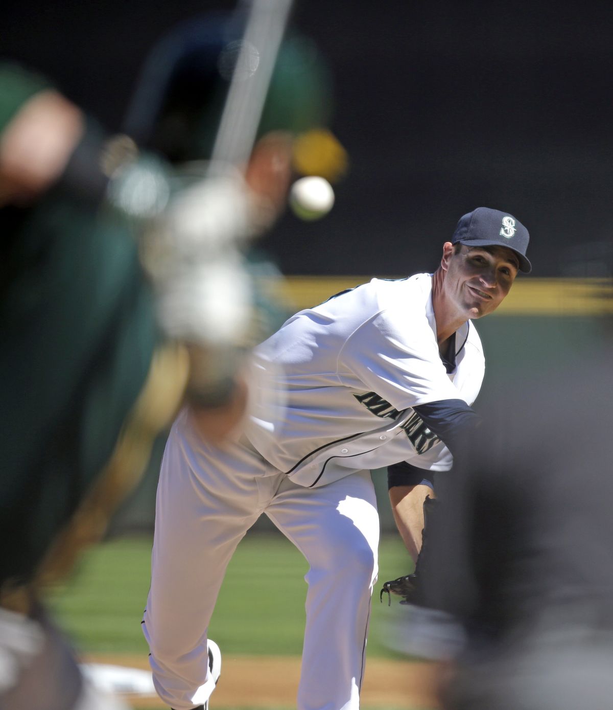Mariners pitcher Chris Young threw six shut-out innings in the 34-year-old’s first start since 2012. (Associated Press)