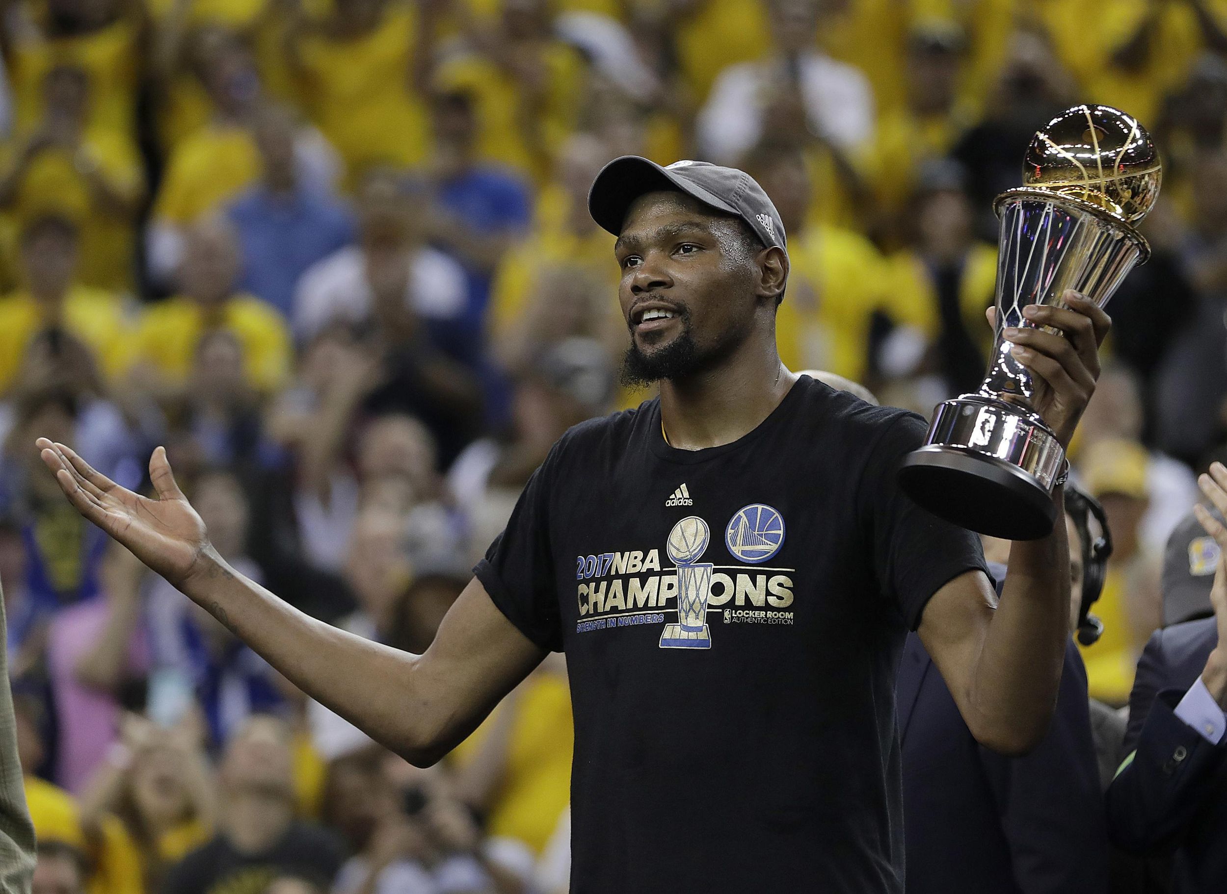 AP source: Kevin Durant declines to opt into contract | The Spokesman