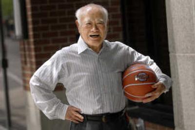 
Han-Chung Meng, 91, of Spokane, is a Chinese immigrant and Hoopfest's oldest volunteer. 
 (Brian Plonka / The Spokesman-Review)
