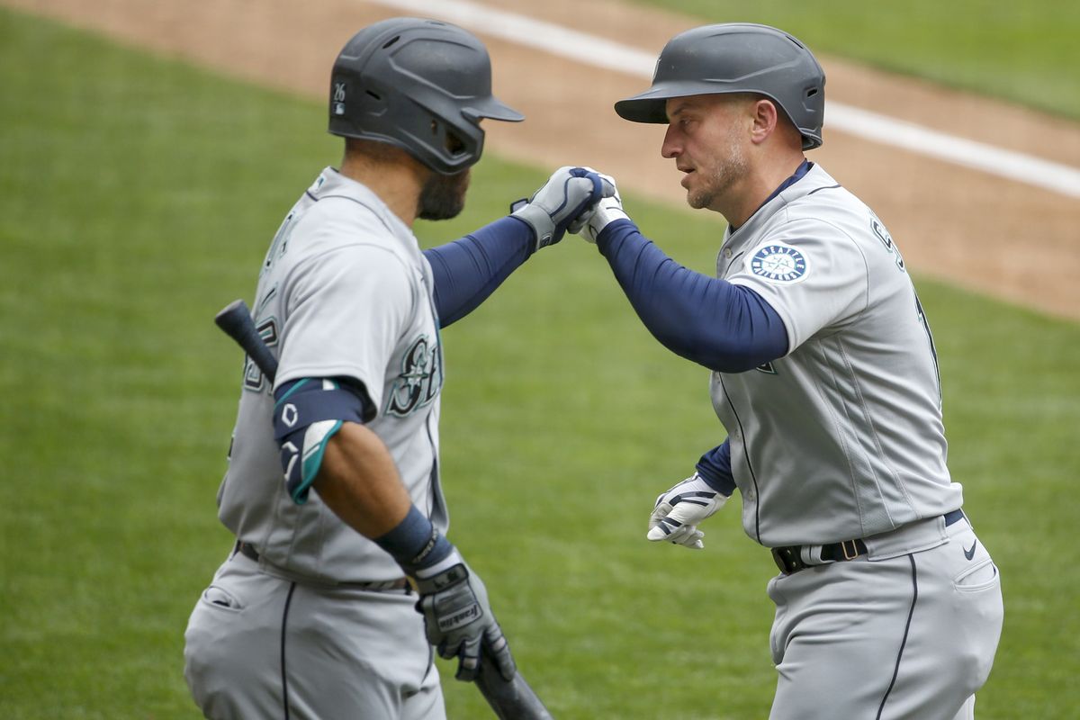 Seager HR in 9th, Mariners rally late from 6 down, top Twins