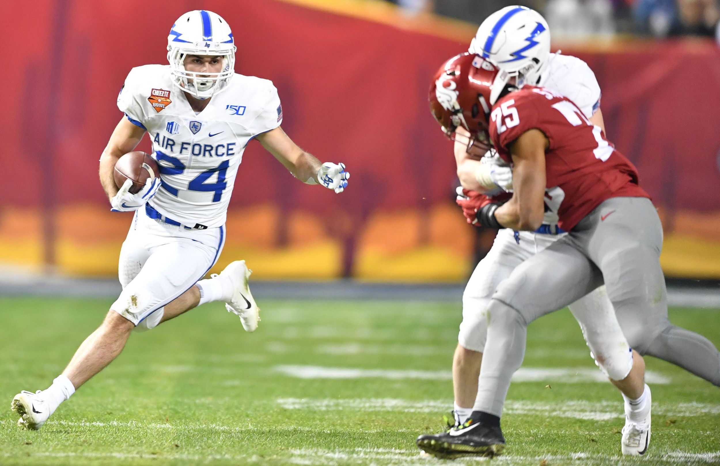 Air Force quiets Air Raid sirens as Falcons down Washington State in  Cheez-It Bowl