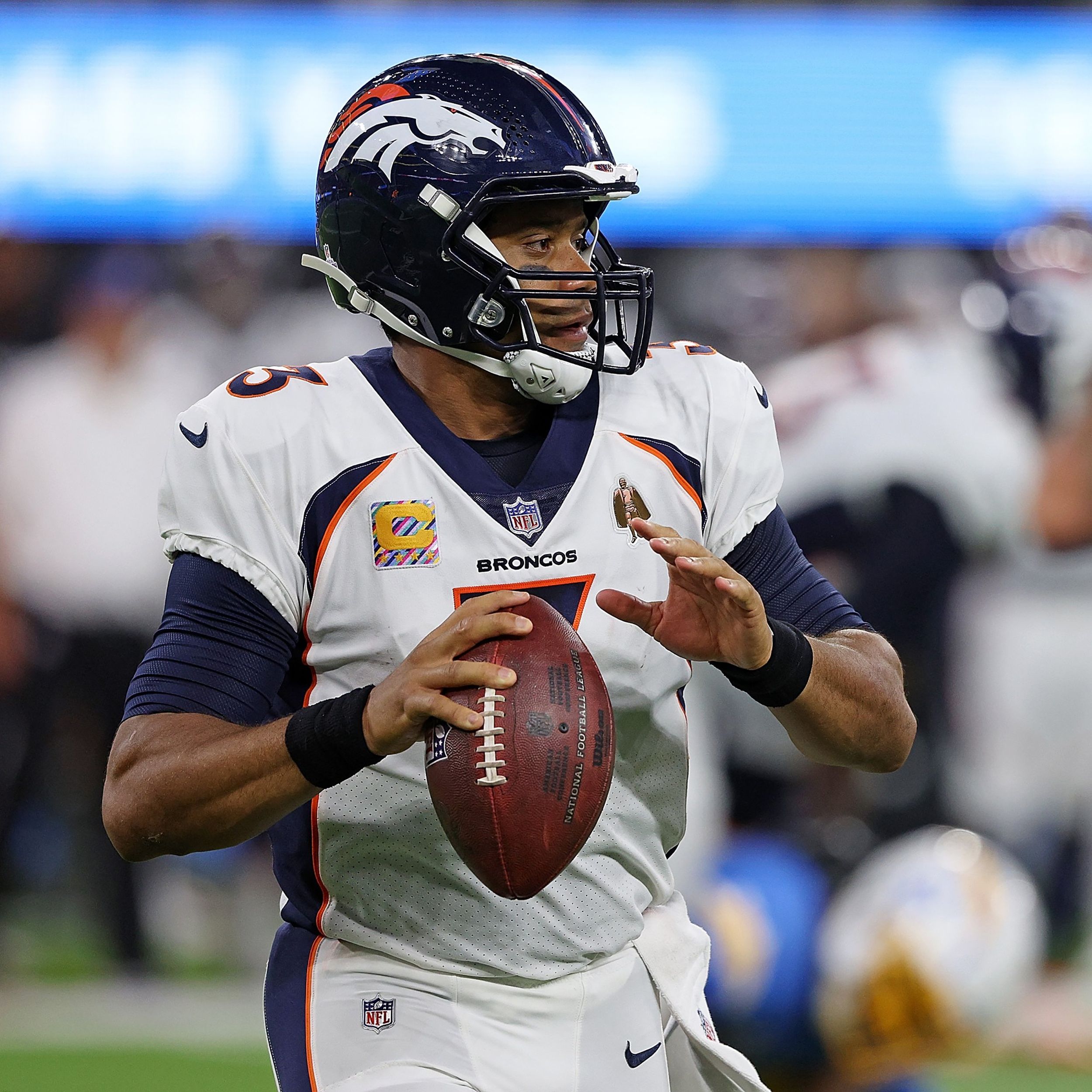 Russell Wilson struggles in 2022 Pro Bowl; fans struggle to care about Pro  Bowl - Field Gulls