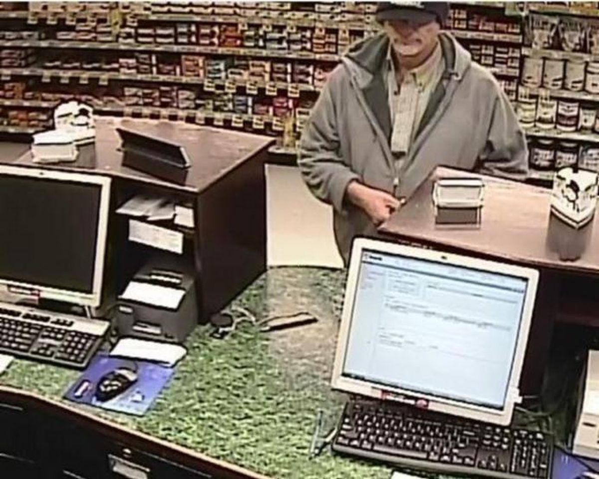 Photo from Dec. 27 robbery of a US Bank in West Jordan, Utah. (Courtesy FBI)