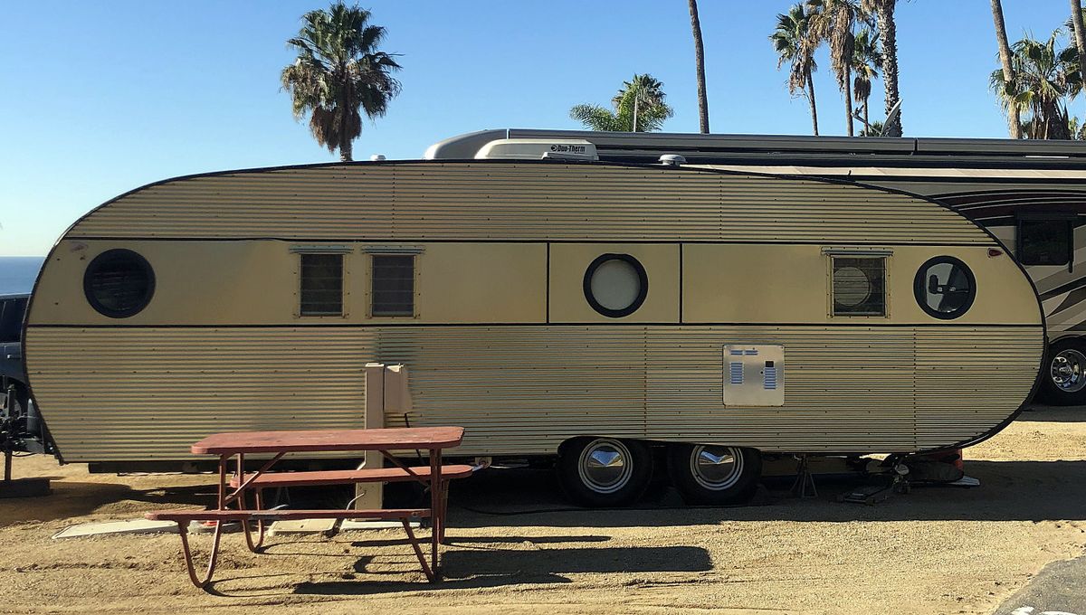 Large pull-behind trailers sometimes come in interesting retro packages, like this one we saw in Southern California. (Leslie Kelly)
