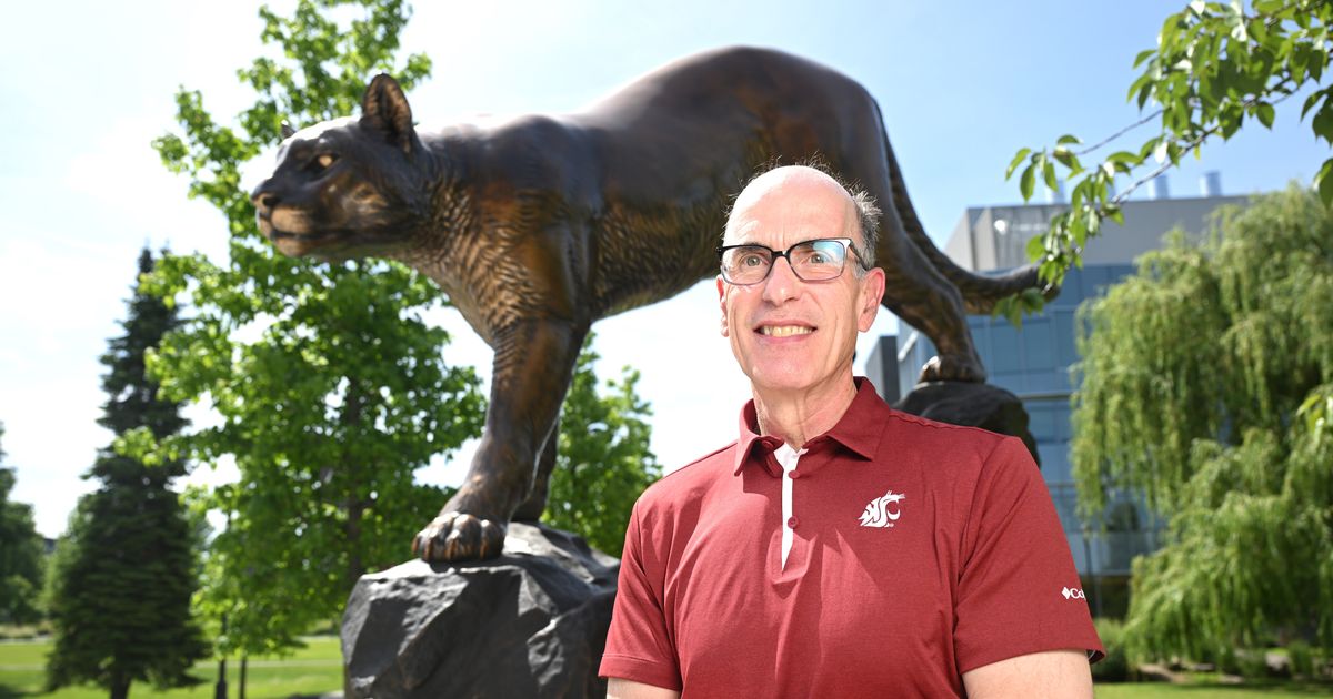 An architect of Hooptown USA, former G-Prep and WSU standout Terry Kelly takes place in area basketball HoF