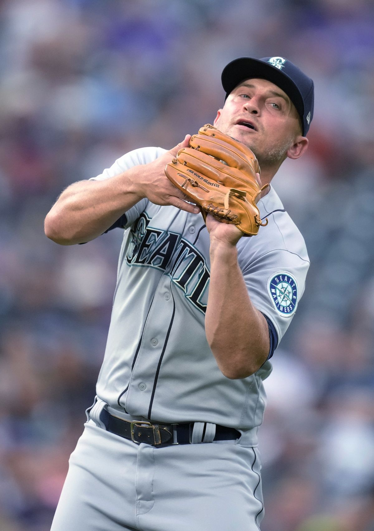 Cal Raleigh leads the Mariners to opening win against Rockies