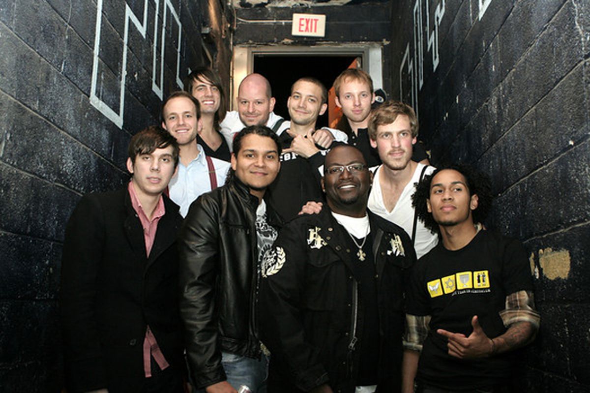 Now: Matthew Davis, second from left in front row, with Randy Jackson and the group Papertongue.  Photo courtesy of Matthew Davis (Photo courtesy of Matthew Davis / The Spokesman-Review)