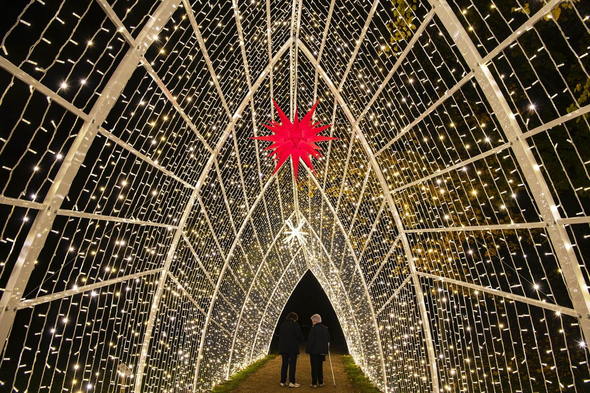 Christmas Garden in the Pillnitz Palace and Park - Nov. 14, 2019 | The ...