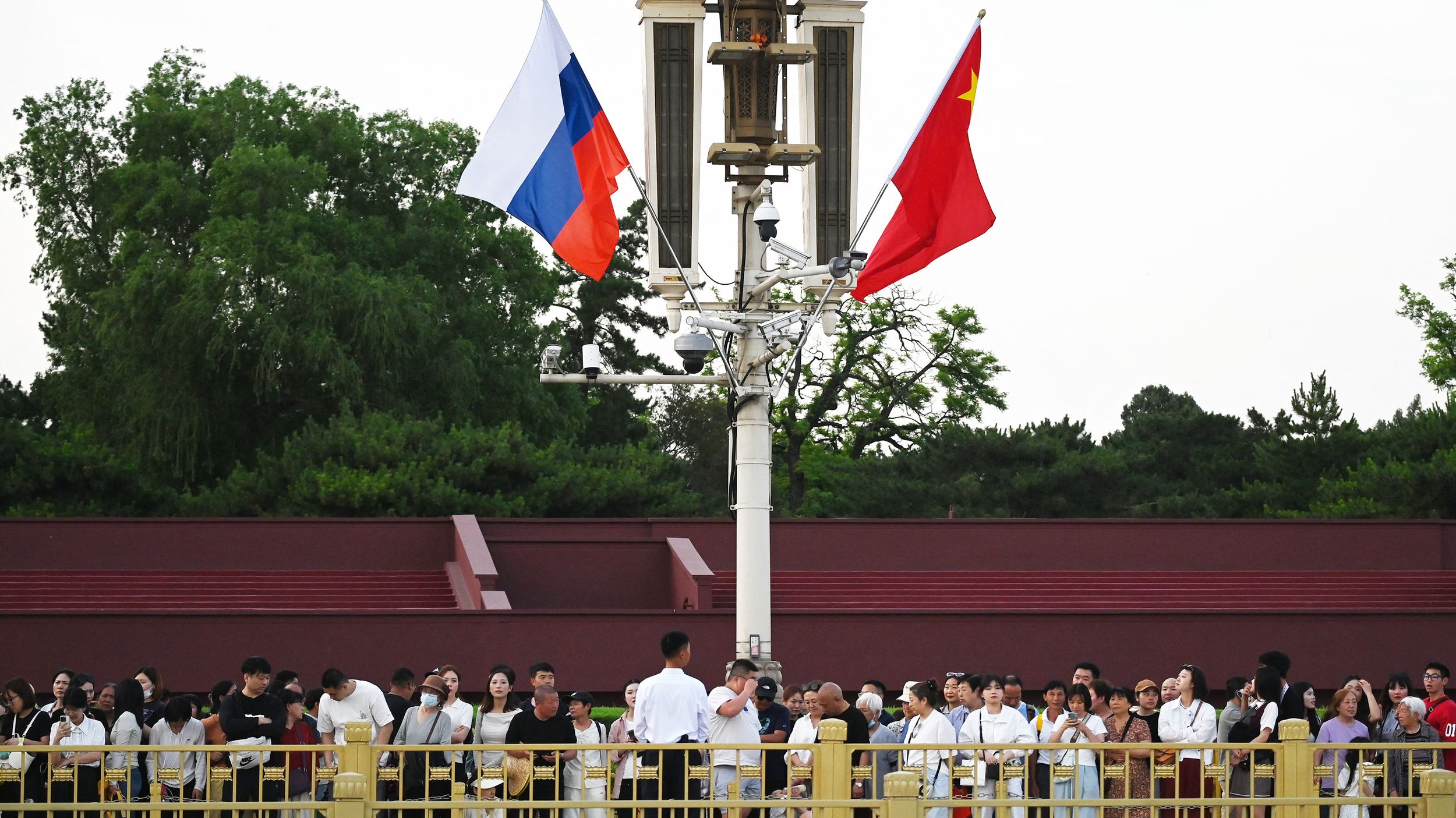 Xi and Putin Over Tea: Beijing's Big Summit Day — and the Pipeline That Could Define It