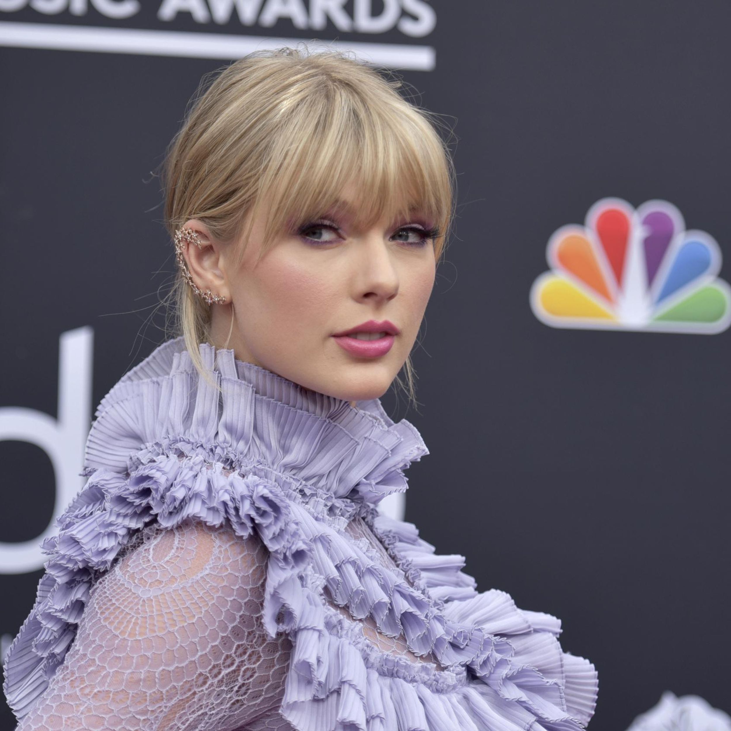 Taylor Swift rejects Trump's stance on LGBTQ rights in Instagram