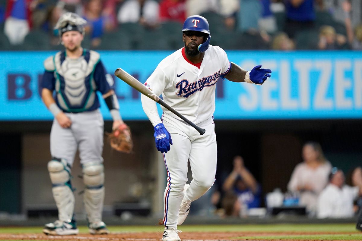 Toronto blue jays left fielder hi-res stock photography and images