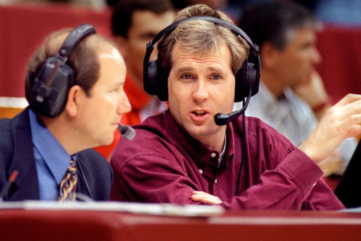 Craig Ehlo, right, gives his  view during a Washington State basketball game  with  Bud Namek. Ehlo played at WSU under coach George Raveling and went on to a long NBA career.