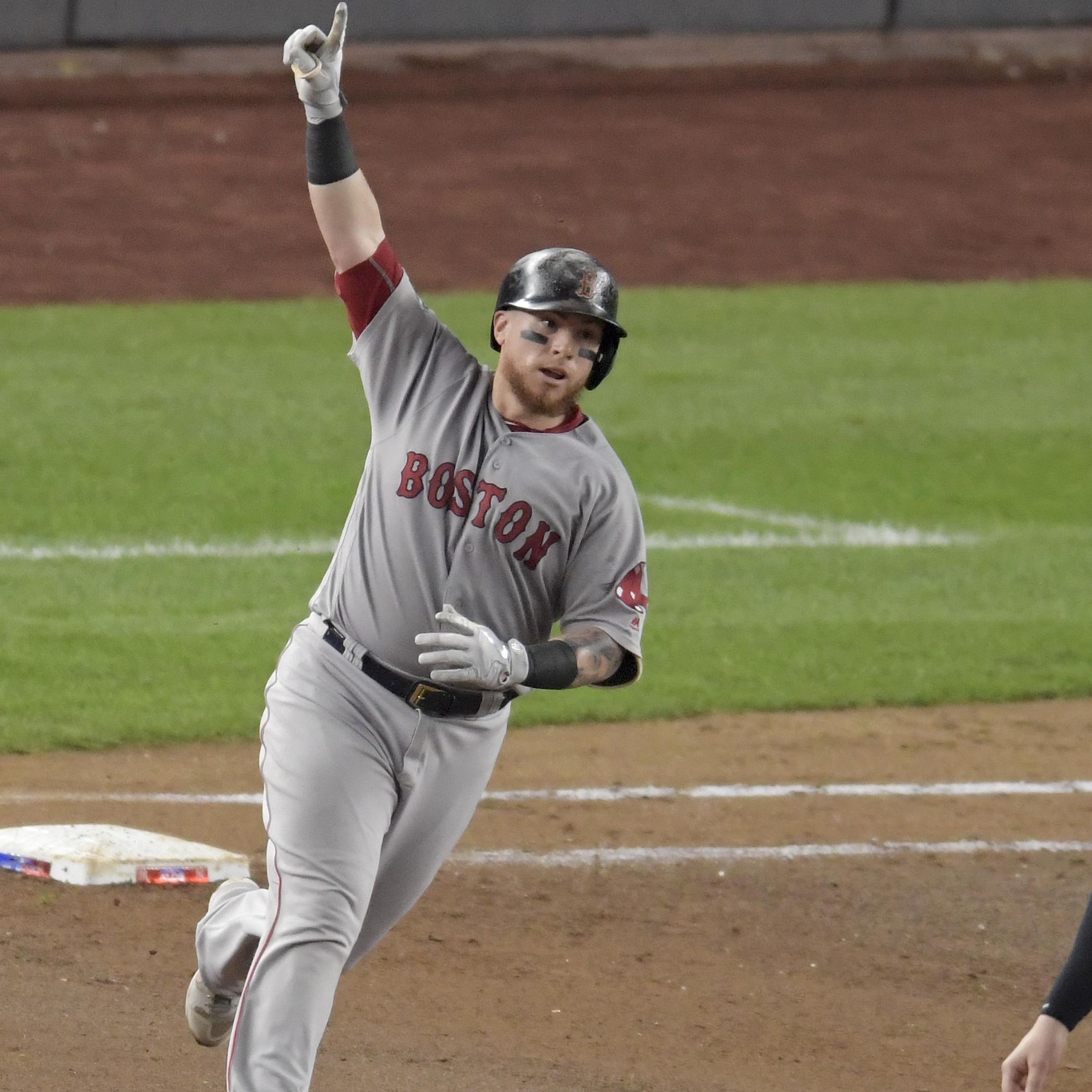 Red Sox hold off Yankees in Game 4, face Astros in ALCS