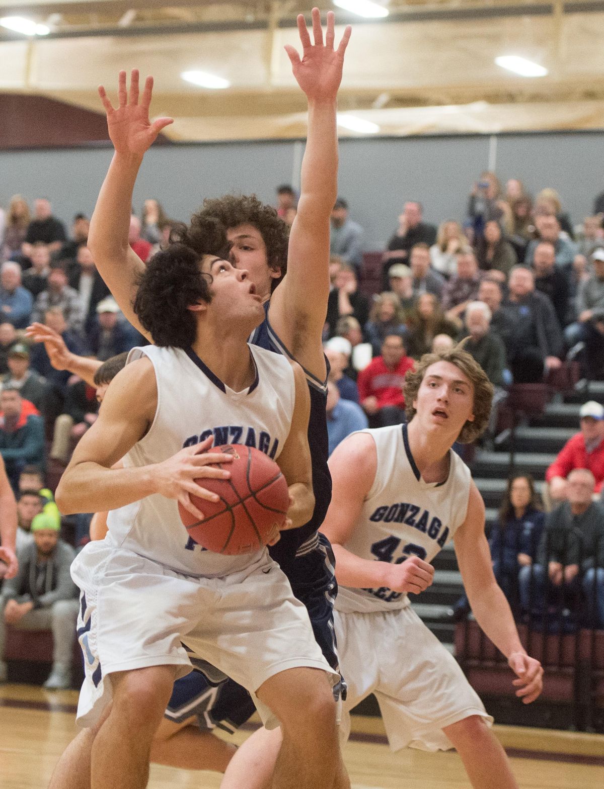 Gonzaga Prep boys advance to Tacoma, survive strange game