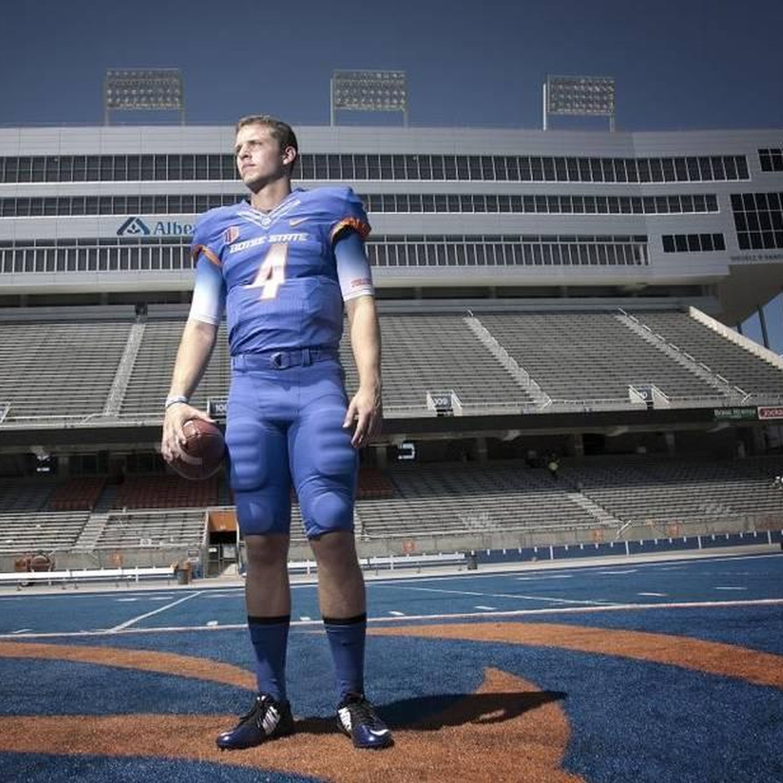 Boise State Football: Brett Rypien is Playing Out of His Mind