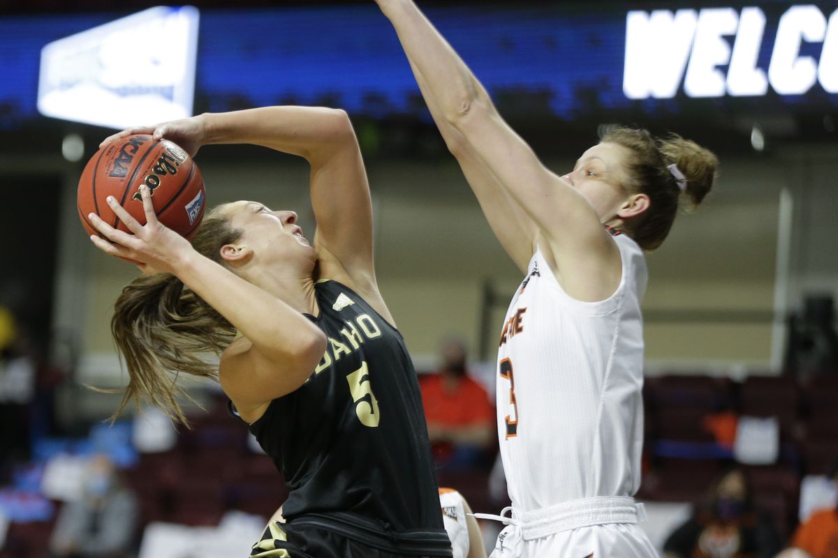 Idaho guard Beyonce Bea looks to shoot during the Big Sky Conference championship game in Boise last March.  (Associated Press)