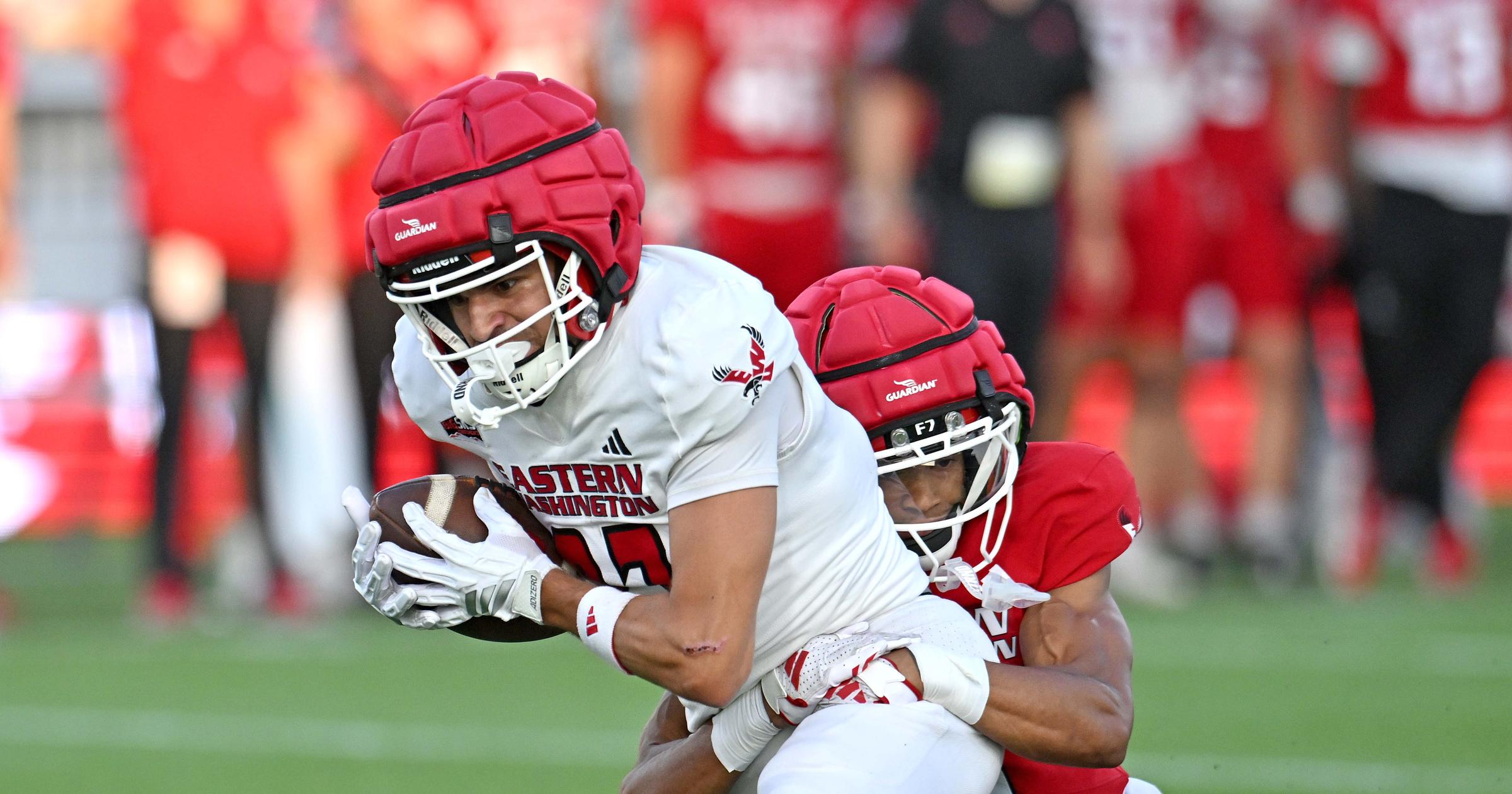 As Eagles search for top target, Joe Gallagher makes jump from DIII into crowded receiver room