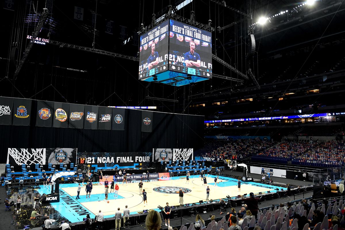 Gonzaga warms up during a practice session on Friday, April 2, 2021, before Gonzaga faces UCLA in a Final Four matchup Saturday, at Lucas Oil Stadium in Indianapolis, Ind.  (TYLER TJOMSLAND/THE SPOKESMAN-REVIEW)