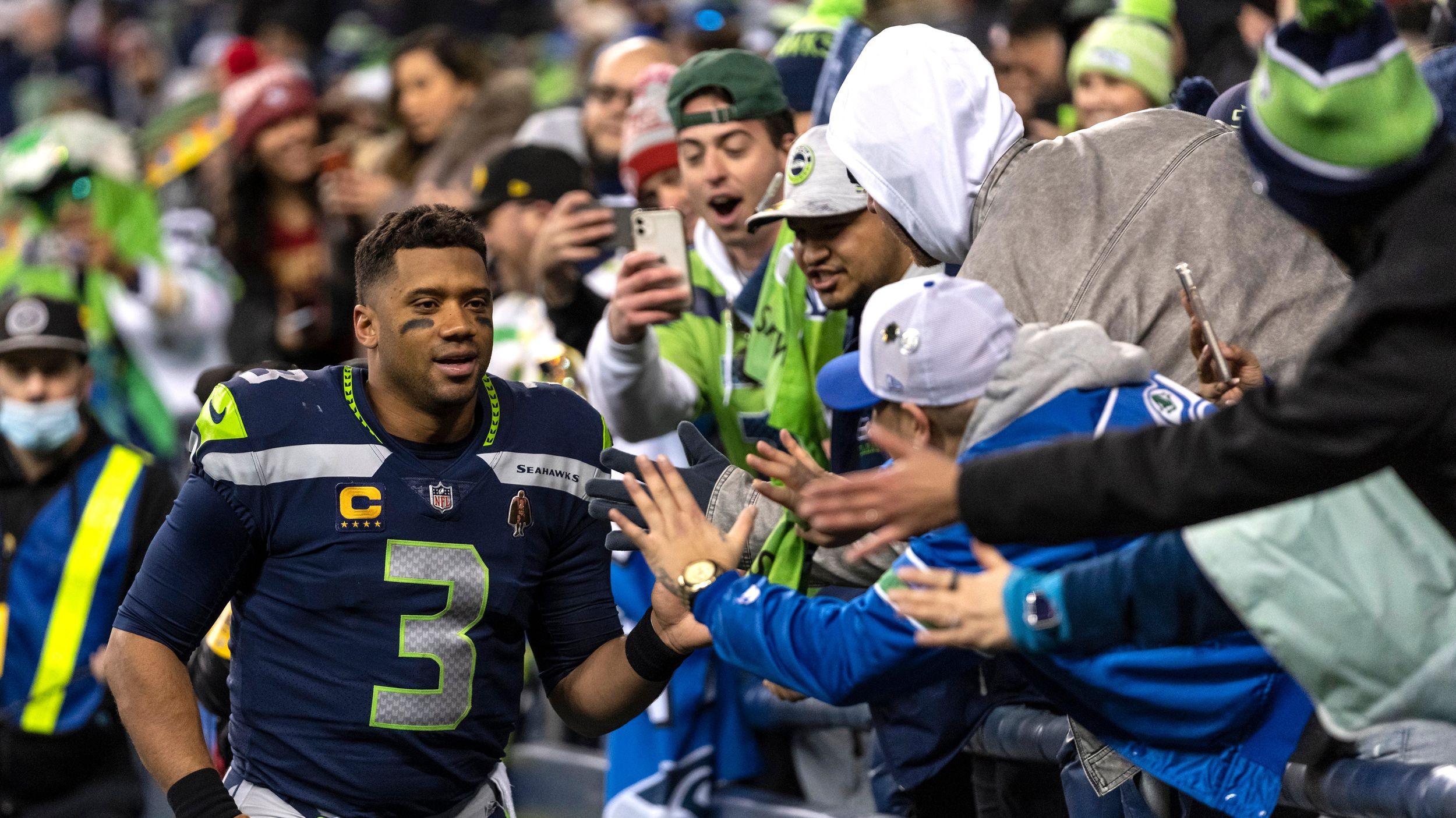 Russell Wilson: Seahawks quarterback denies trade talk, says he wants to  stay in Seattle 'for 20 years', NFL News