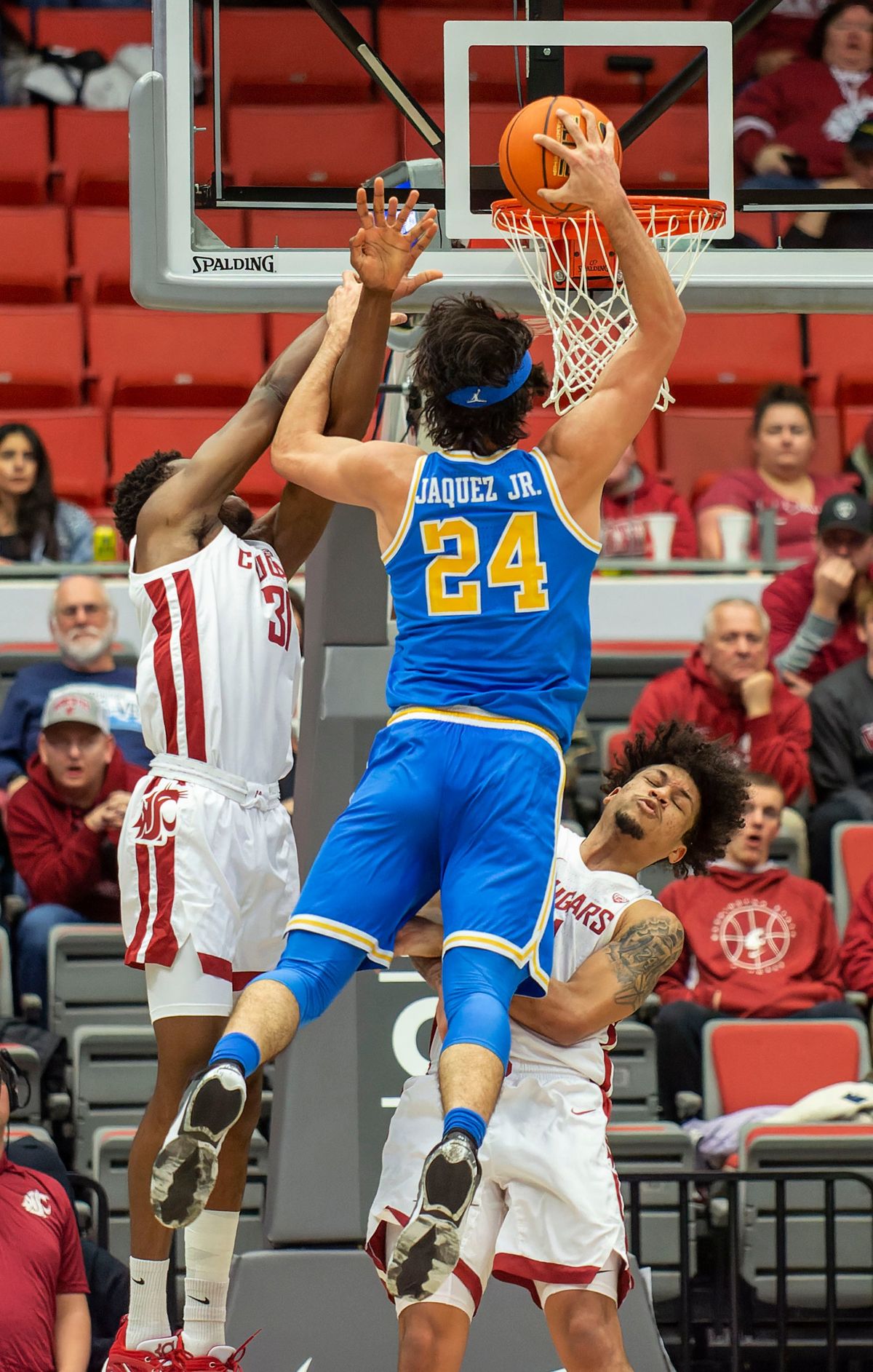 Washington State builds 23-point lead, holds on to beat UCLA 81-73