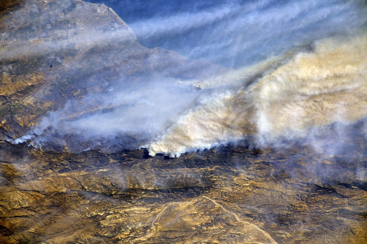 Wildfires in Los Angeles, California on Dec. 8, 2017. (   (Nasa/ZUMA/TNS)
