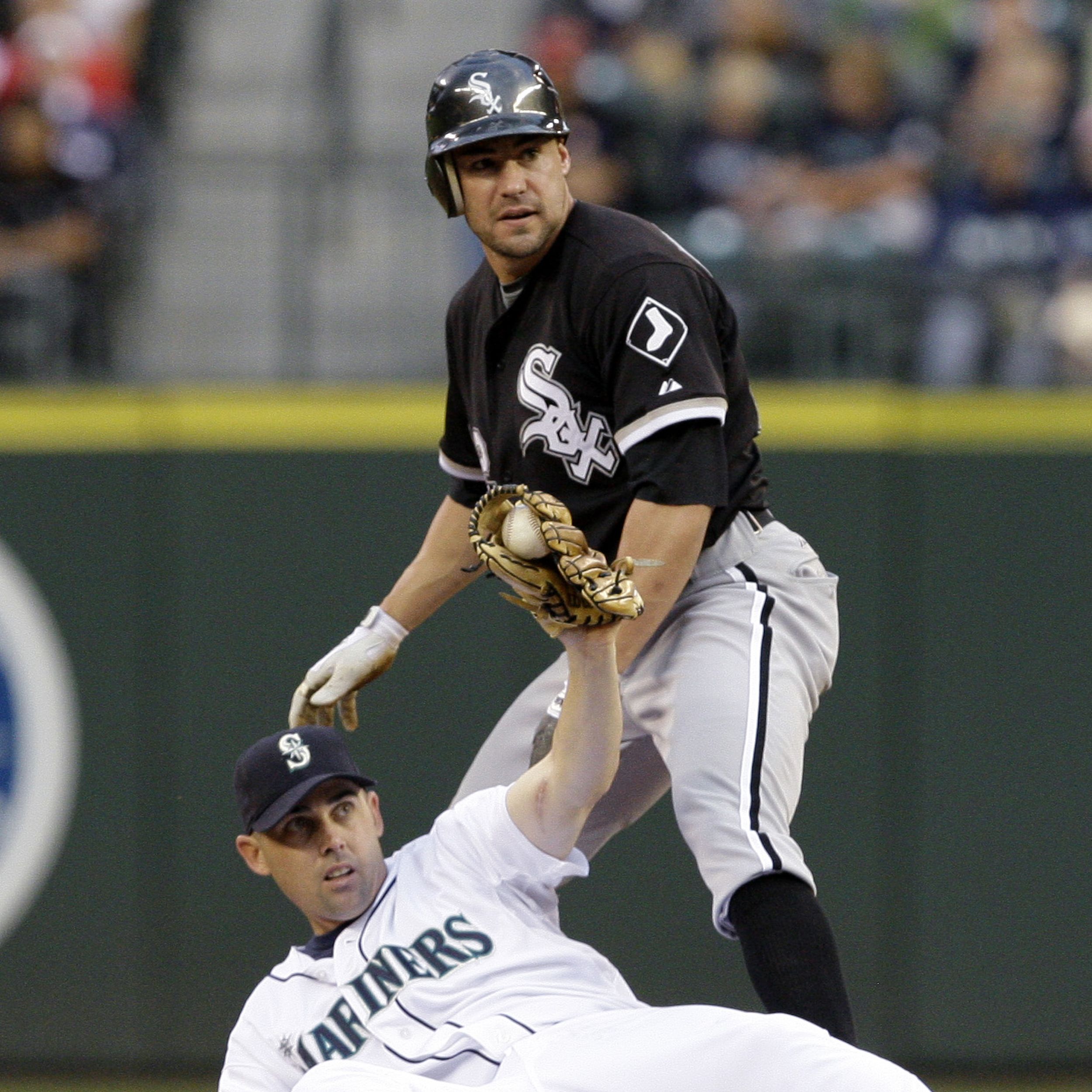 Podsednik's hit gives Sox 13-inning victory