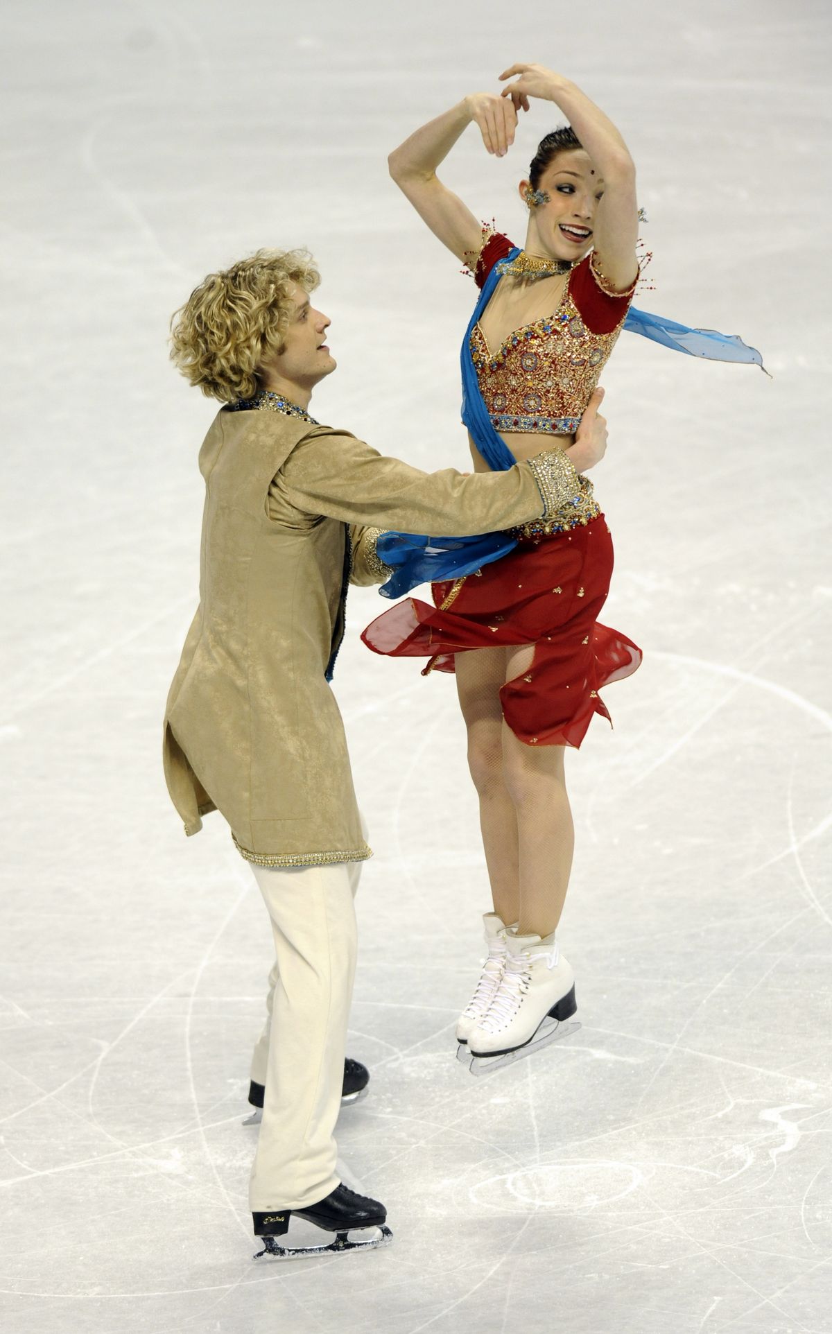 Meryl Davis and Charlie White perform their Championship Dance original dance program at the U.S. Figure Skating Championships in the Spokane Arena on Friday, Jan 22, 2010. (Colin Mulvany / The Spokesman-Review)