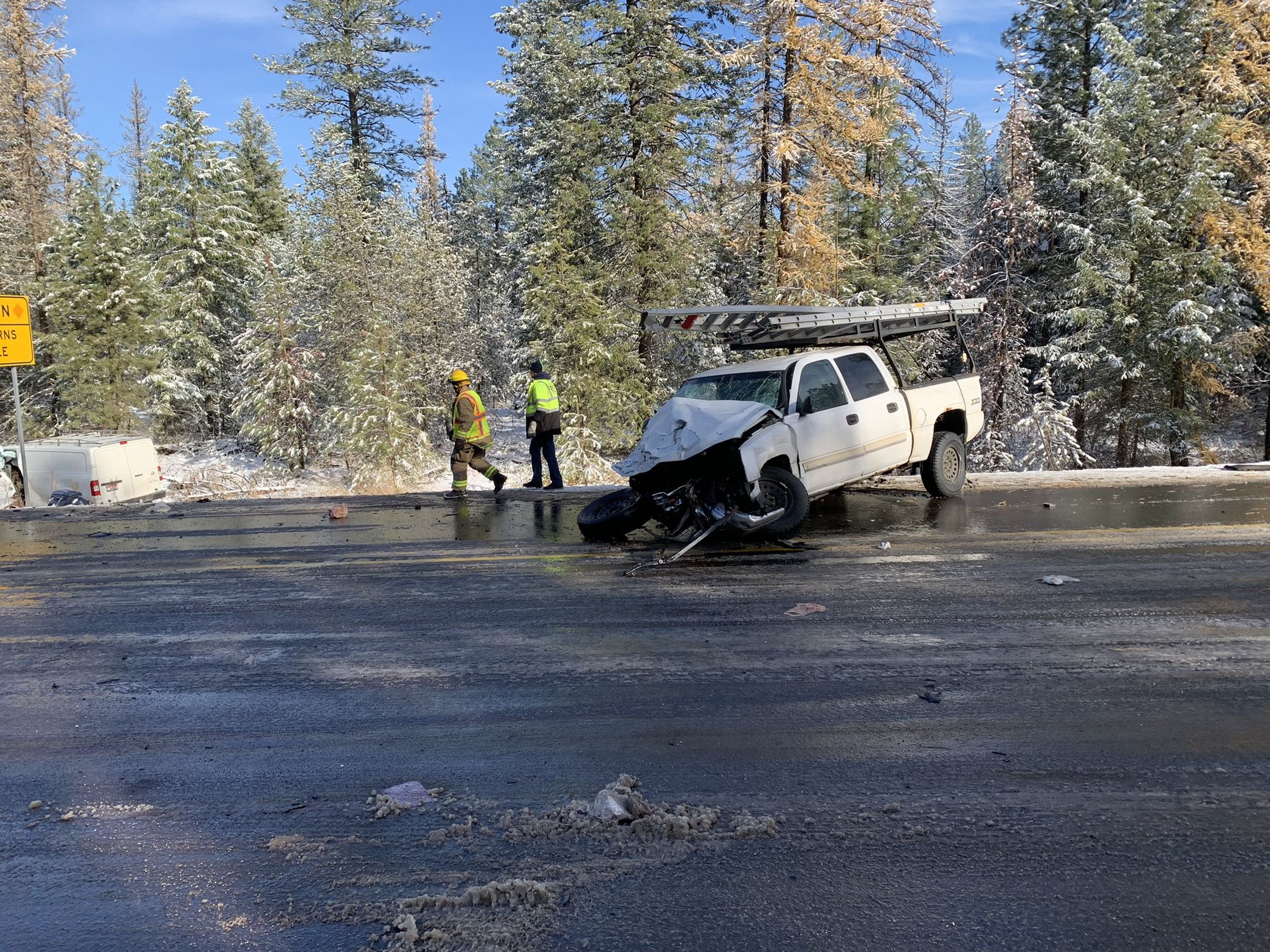 Crash On Highway 395 Yesterday 17 - 91i041i