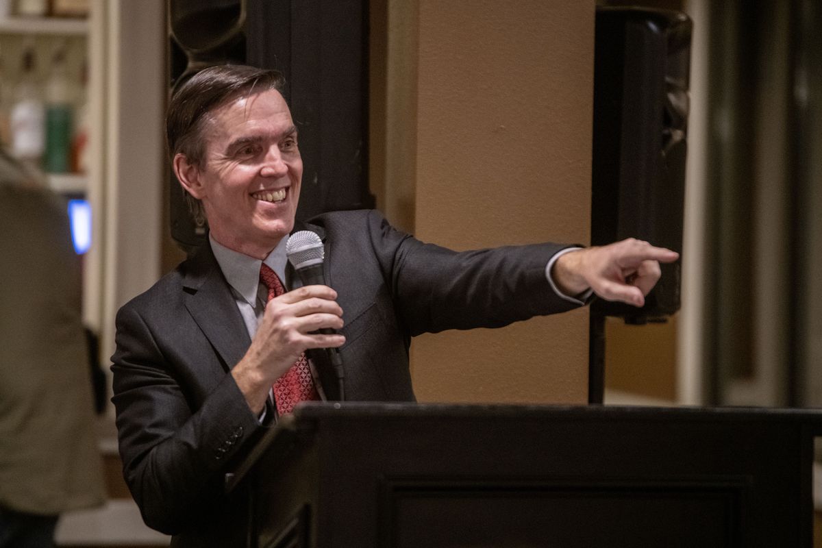Andrew Koeppen, who claims to be the chairman of the Grant County GOP, speaks at the Grant County Lincoln Day Dinner in Moses Lake on Feb. 24, 2024.  (James Hanlon/THE SPOKESMAN-REVIE)