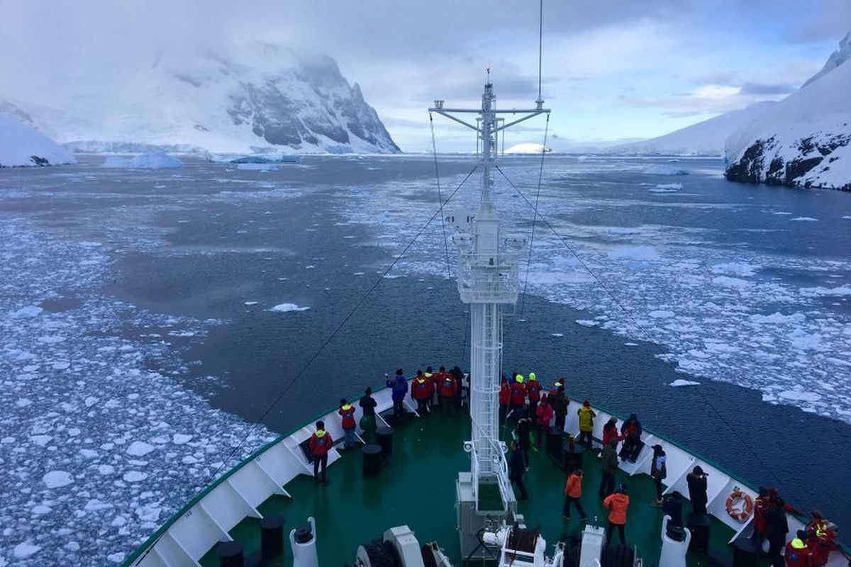 Ship crossing Drake Passage to get to Antarctica. (Nam Nguyen / Courtesy)
