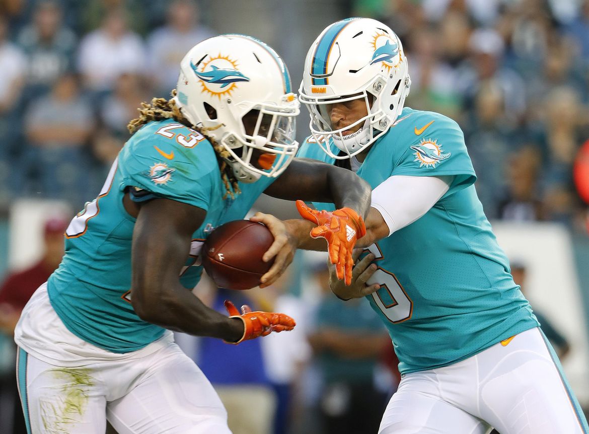 NFL considers moving DolphinsBucs game due to Hurricane