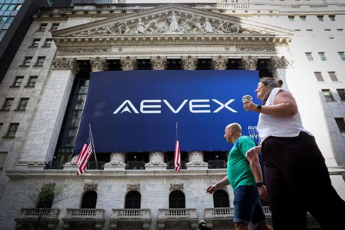 A sign displays the logo for defense contractor AEVEX during the company’s IPO at the New York Stock Exchange (NYSE) in New York City, U.S., April 17, 2026.  (Brendan McDermid/Reuters)