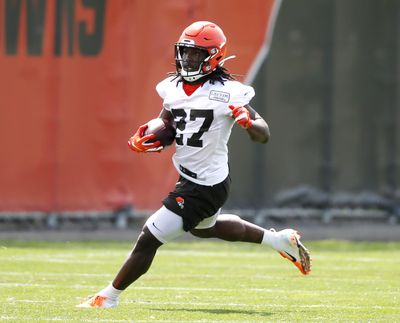 Cleveland Browns’ Kareem Hunt runs through a drill during an NFL football organized team activity session at the team’s training facility Wednesday, May 15, 2019, in Berea, Ohio. (Ron Schwane / Associated Press)