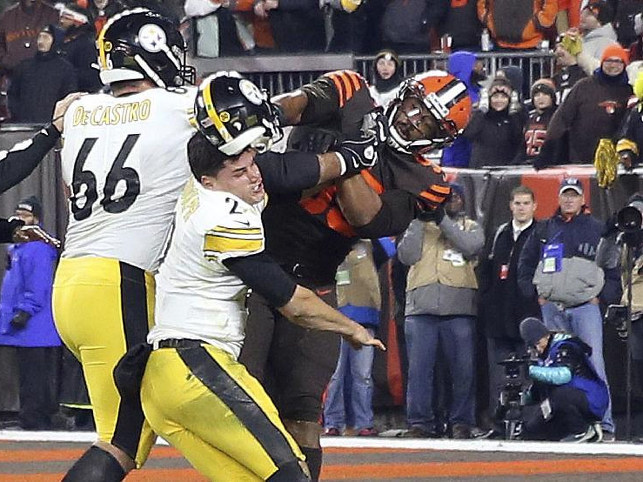 Steelers QB Mason Rudolph fined $50,000 for brawl