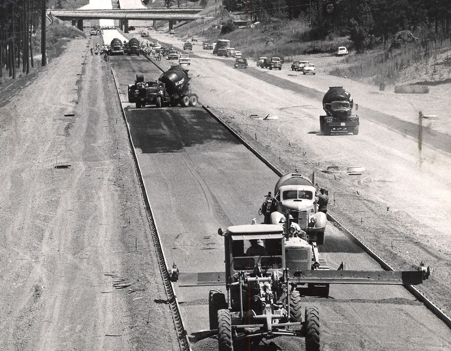 Interstate 90 A Then Now Gallery At The Spokesman Review   I 90 CONSTRUCTION 