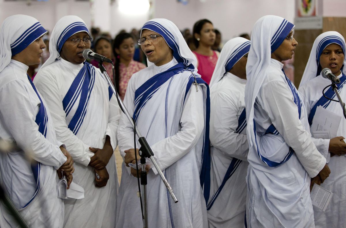 Mother Teresa receives sainthood - Sept. 4, 2016 | The Spokesman-Review