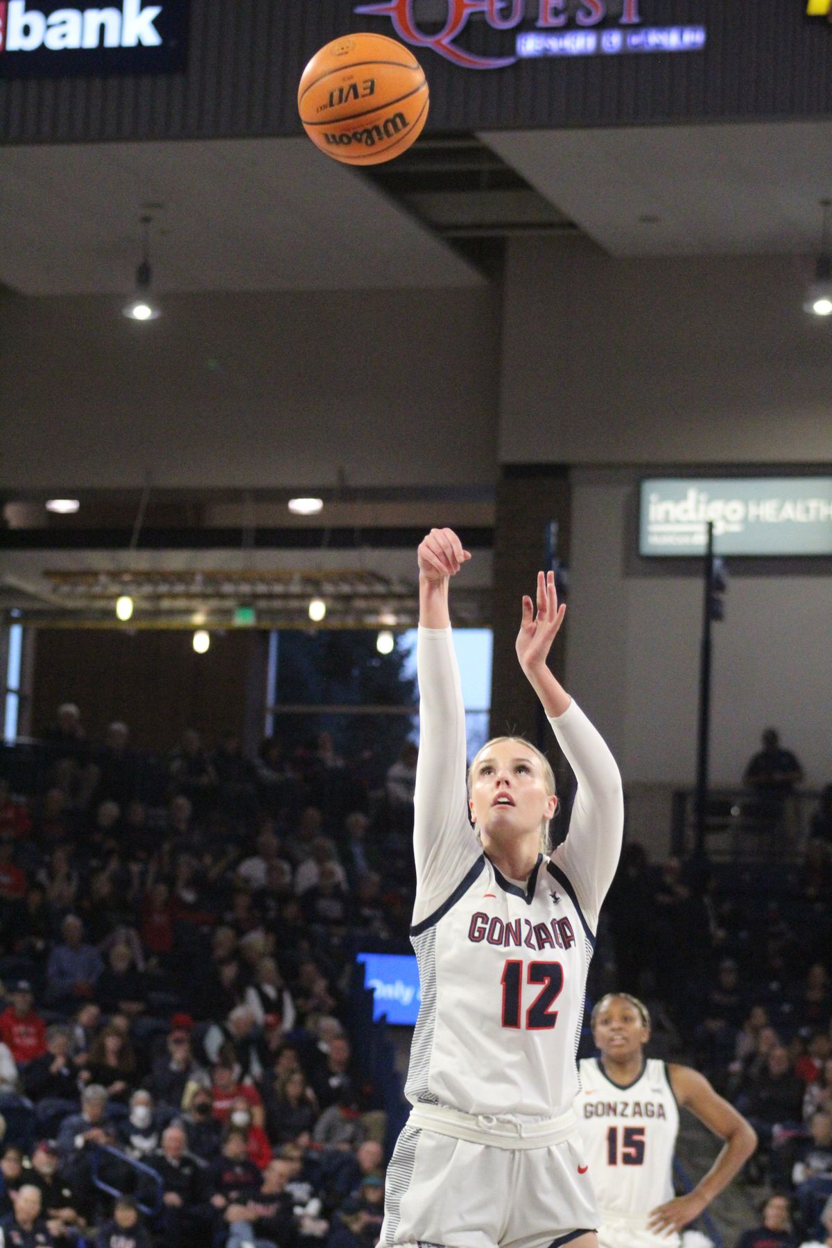 Eliza Hollingsworth scoring one of her seventeen points against the Southern Utah University Thunderbirds during their Saturday November 12, 2022 matchup.  (Jordan Tolley-Turner/For The Spokesman-Review)