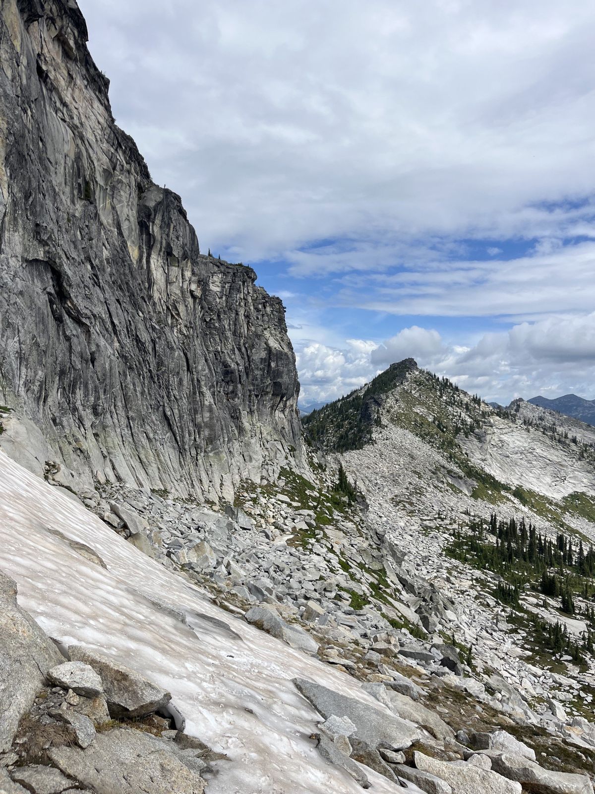 The west-facing wall of Lion’s Head as the hikers made their way north. (Ammi Midstokke/For The Spokesman-Review)