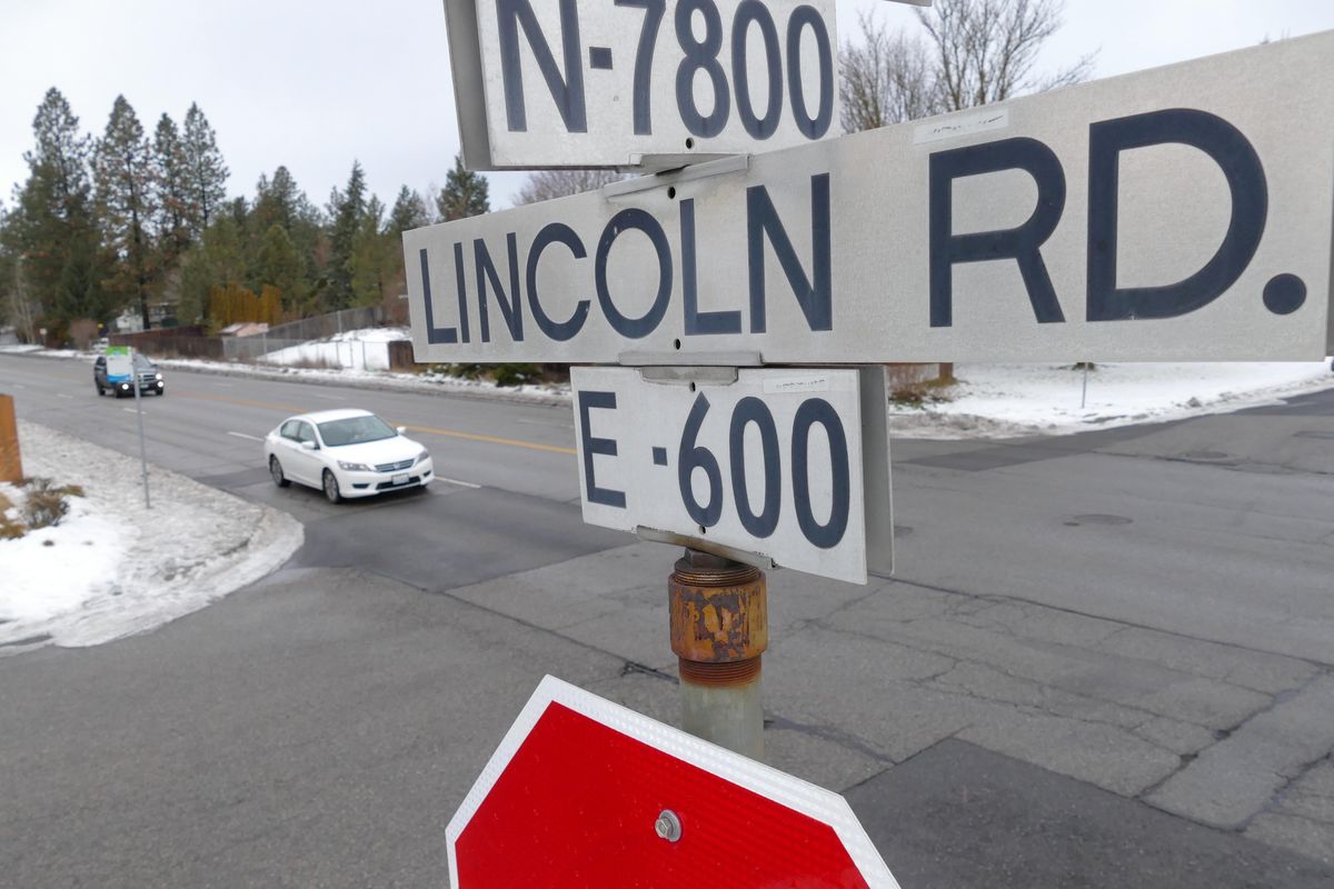 Lincoln Road, shown at Dakota Street, is a busy arterial that connects Nevada and Division in North Spokane. (Jesse Tinsley / The Spokesman-Review)